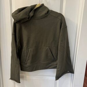 Alo mock neck crop hoodie
